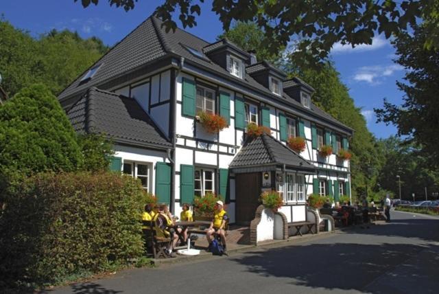 Wisskirchen Hotel & Restaurant Odenthal Exteriér fotografie