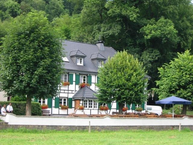 Wisskirchen Hotel & Restaurant Odenthal Exteriér fotografie